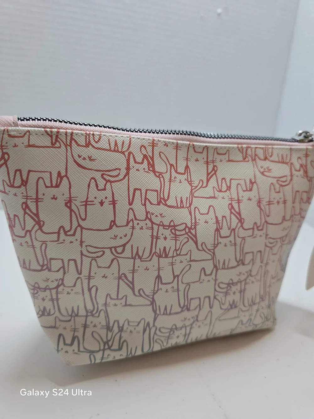 Cute Cat Makeup Bag | Minimalist Line Art Kitten Cosmetic Pouch | Zipper Canvas